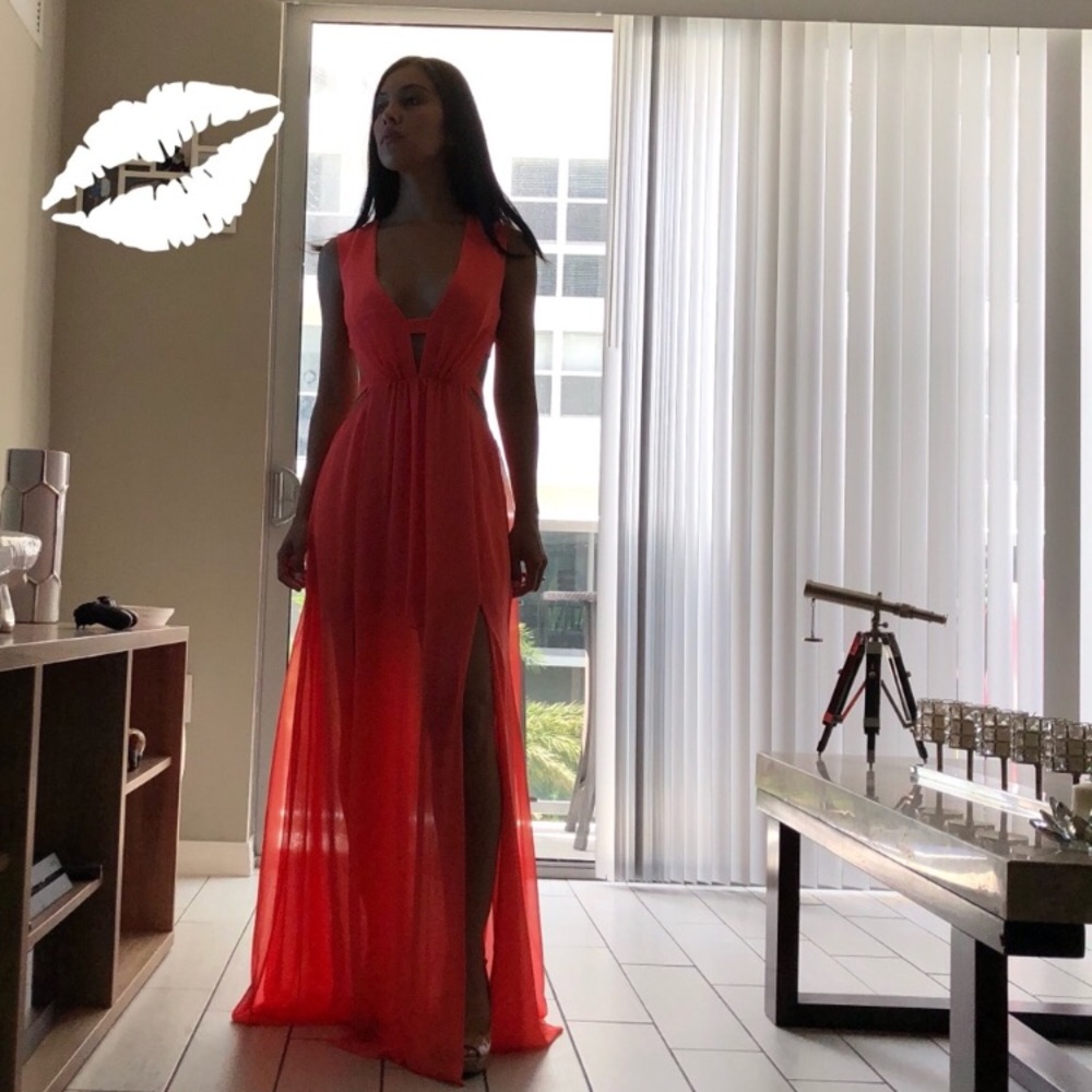 BCBG dress BRAND NEW and  fabulous  Size 0